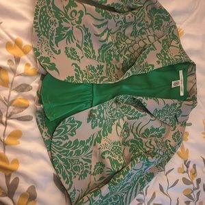 Very nice jacket designed by Diane von furstenberg size 6